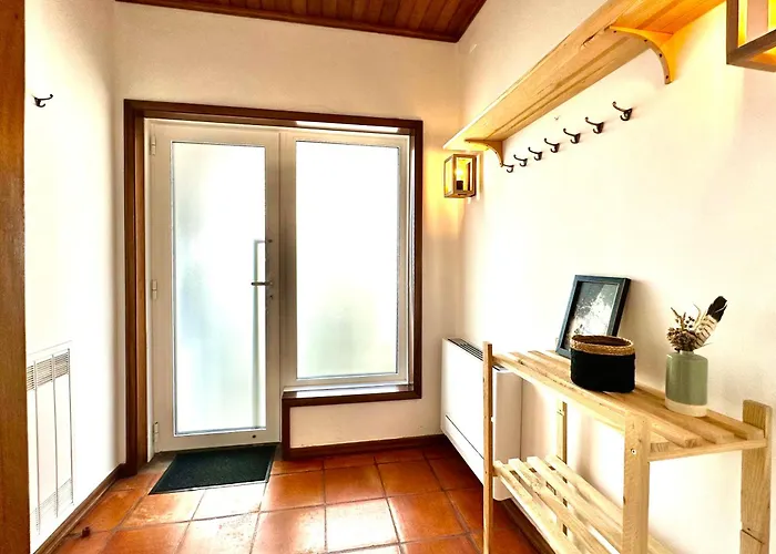 Riverside 157 - Sports Cozy - Uchill *